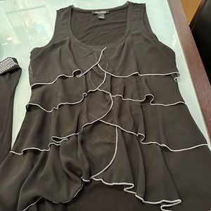 2 White House Black Market tops